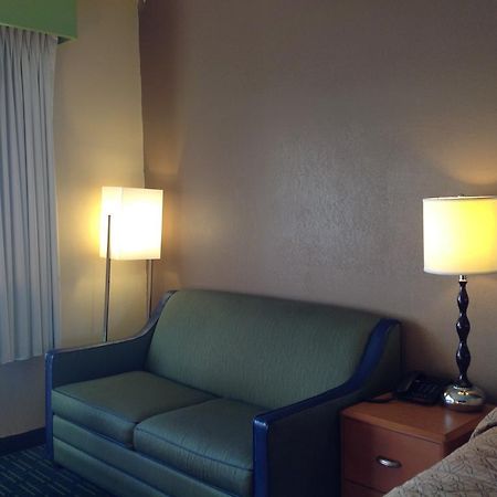 Diamond Inn & Suites Річмонд Екстер'єр фото